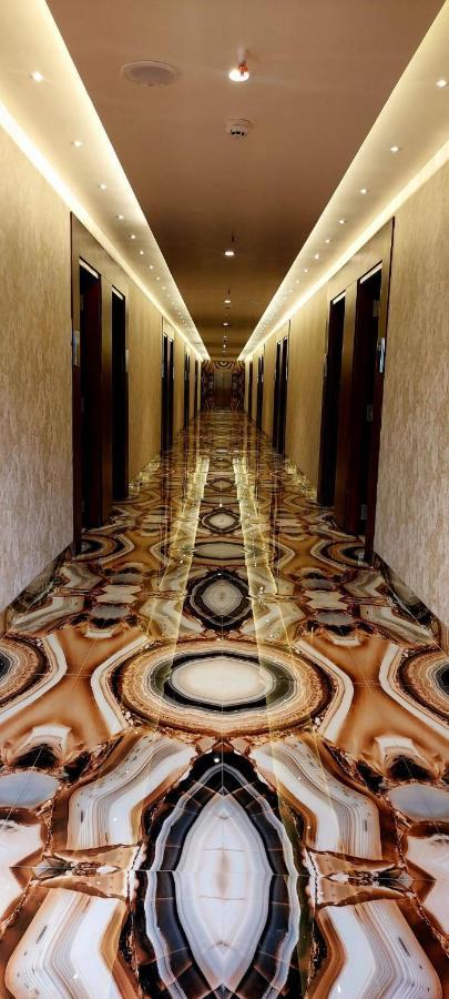 Hotel Madhuban Сілвасса Екстер'єр фото